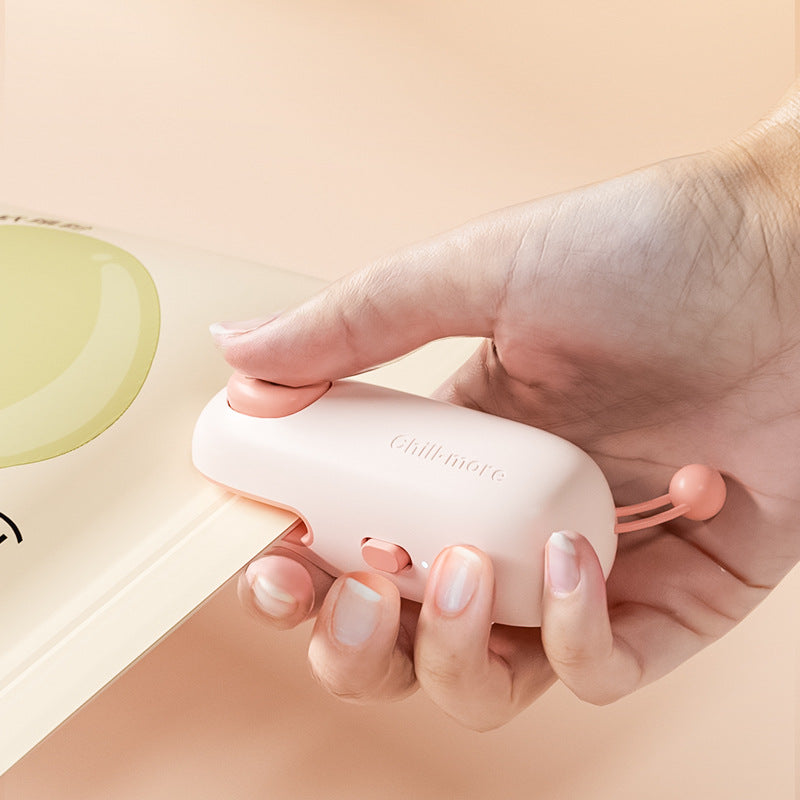 Portable Rechargeable Cartoon Mini Bag Sealer with Cutter