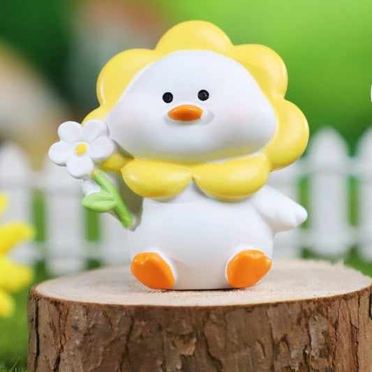 Cute Duck Desk Decoration – Resin Cartoon Desk Ornament